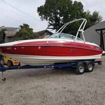 Sea Ray 240 Sundeck