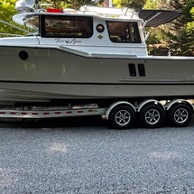Ranger Tugs R-27
