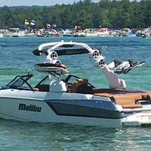 Malibu Wakesetter 24 MXZ