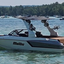 Malibu Wakesetter 24 MXZ