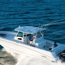 Boston Whaler 380 Outrage