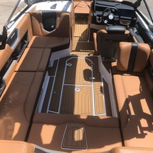 Super Air Nautique G23