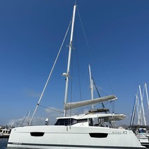 Fountaine Pajot Astrea 42