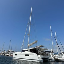 Fountaine Pajot Astrea 42