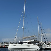 Fountaine Pajot Astrea 42