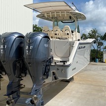 Grady-White Canyon 336