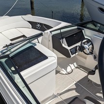 Sea Ray SPX 230