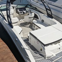 Sea Ray SPX 230