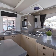 Fountaine Pajot Saona 47
