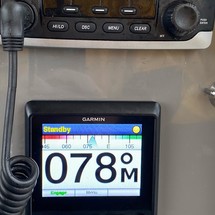 Pursuit 2870 center console