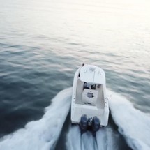 Pursuit 2870 center console