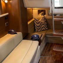 Sea Ray 330 Sundancer