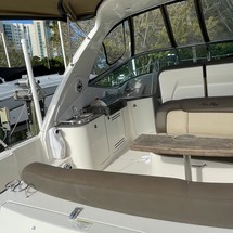 Sea Ray 330 Sundancer