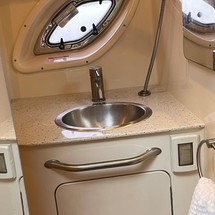 Sea Ray 330 Sundancer