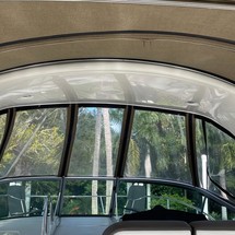 Sea Ray 330 Sundancer