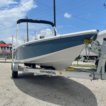 Sea Ray pro 208 bay