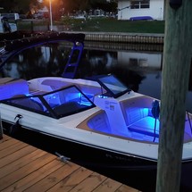 Sea Ray SPX 210 OB