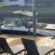 Sea Ray SPX 210 OB