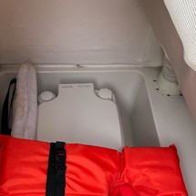 Sea Ray hunt ultra 211