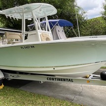 Sea Ray hunt ultra 211