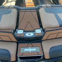 Malibu Wakesetter 23 LSV