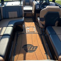 Malibu Wakesetter 23 LSV