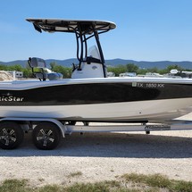 Nauticstar 231