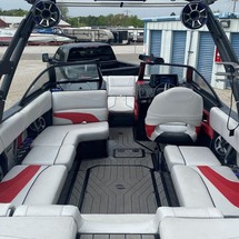 Malibu Wakesetter 24 MXZ