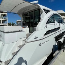 Cruisers Yachts 50 Cantius