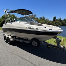 Sea Ray 200 Sundeck