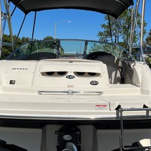Sea Ray 200 Sundeck