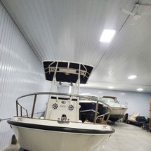 Boston Whaler 190 Outrage