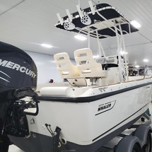 Boston Whaler 190 Outrage