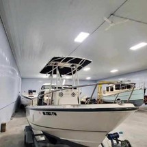 Boston Whaler 190 Outrage