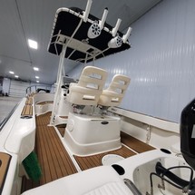 Boston Whaler 190 Outrage