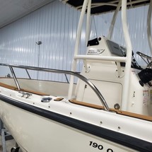 Boston Whaler 190 Outrage