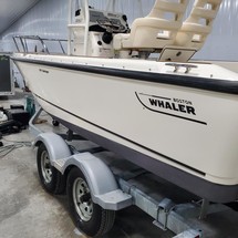 Boston Whaler 190 Outrage