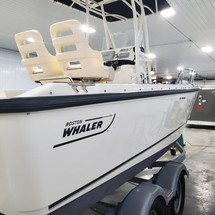 Boston Whaler 190 Outrage