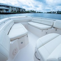 Grady-White Canyon 336