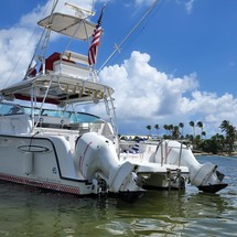 Glacier bay isle runner blue hull 2670