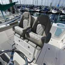 288 Sea Fox Commander