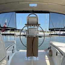 Marlow-Hunter 37