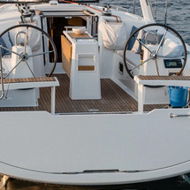 Beneteau Oceanis 38.1