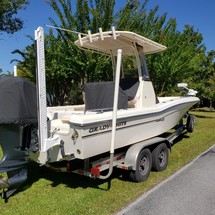 Grady-White 251 CE