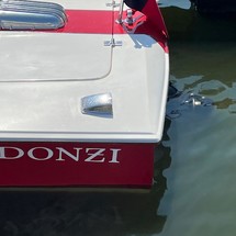 Donzi 18