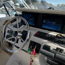 Grady-White Express 330