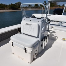 Hewes 16.9 redfisher