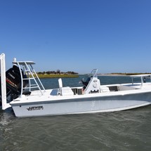 Hewes 16.9 redfisher