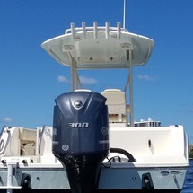 Cobia 217 center console