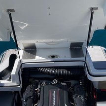 Cobalt R7 Surf